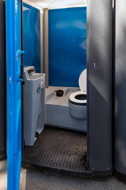 Best Sanitation services for porta potties  in Dallas Center, IA