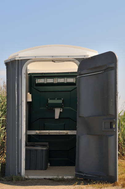 Portable Toilet Options We Offer in Dallas Center, IA